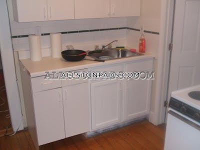 Allston/brighton Border Apartment for rent 1 Bedroom 1 Bath Boston - $2,500