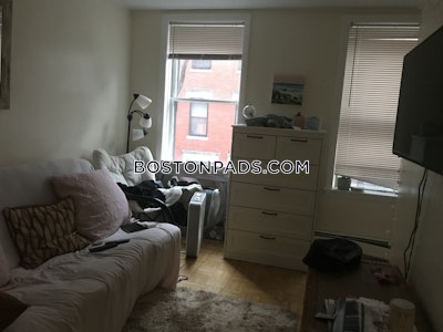 Beacon Hill 2 Bed, 1 Bath Unit Boston - $3,800