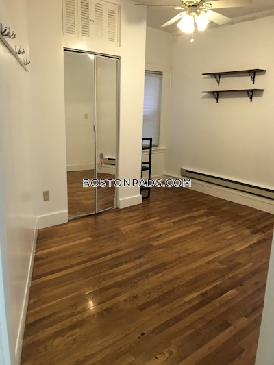 North End 1 Bed, 1 Bath Unit Boston - $2,250