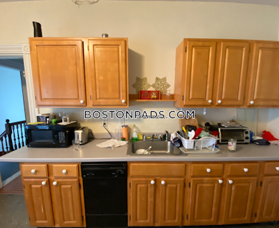 Mission Hill 3 Beds 1 Bath Boston - $3,700