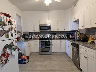 Brighton 3 Beds 2 Baths Boston - $4,300