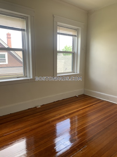 Somerville 1 Bed 1 Bath SOMERVILLE  Spring Hill - $2,250