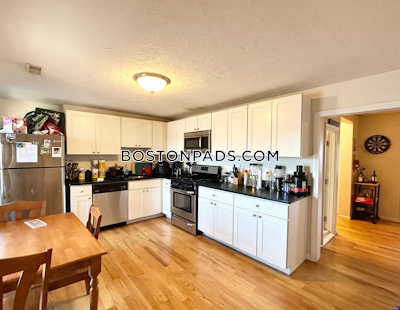 Dorchester 3 Beds 1 Bath on Dorchester Ave in Boston Boston - $4,150