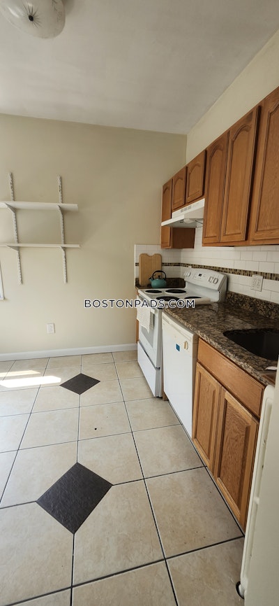 Brookline 1.5 Beds 1 Bath  Boston University - $3,450