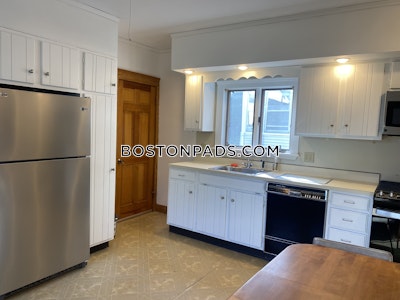 Somerville 5 Beds 2 Baths  Tufts - $7,200