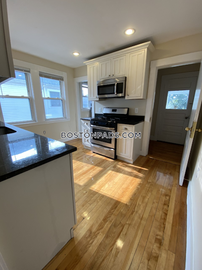 Somerville 4 Beds 1 Bath  West Somerville/ Teele Square - $3,900