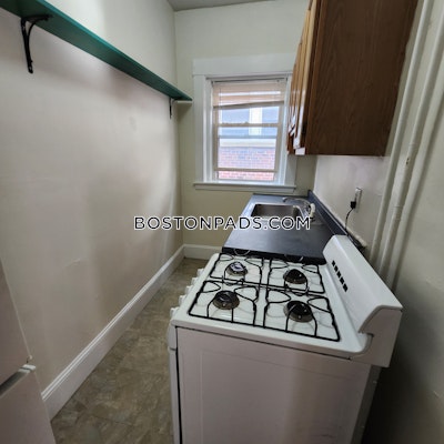 Somerville 1 Bed 1 Bath SOMERVILLE  Spring Hill - $2,250