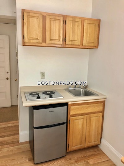 Brookline 0 Bed 1 Bath BROOKLINE- BOSTON UNIVERSITY $2,045  Longwood Area - $2,095