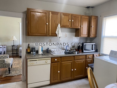 Somerville 3 Bed 1 Bath SOMERVILLE  Tufts - $3,600