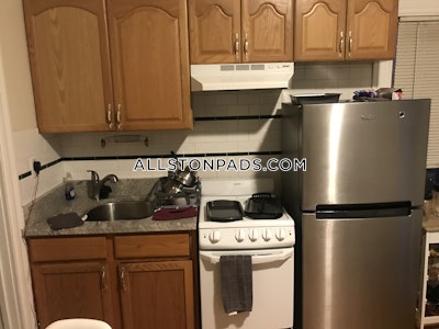 Allston/brighton Border Studio 1 Bath Boston - $2,300