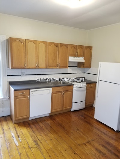 Allston/brighton Border Apartment for rent 1 Bedroom 1 Bath Boston - $2,400