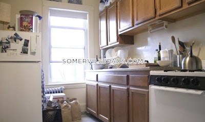 Somerville Great 1 bed 1 bath available 6/1 on Summer St in Somerville!  Spring Hill - $2,300