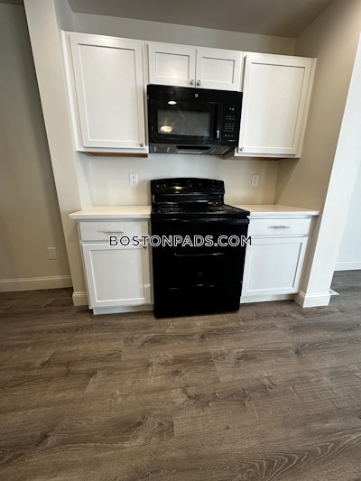 Framingham Apartment for rent 3 Bedrooms 2.5 Baths - $3,750