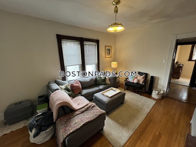 Somerville 3 Beds Somerville  West Somerville/ Teele Square - $4,400