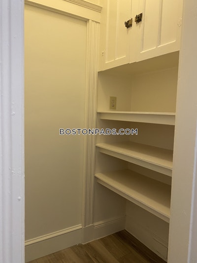 Brookline 3 Beds 1 Bath  Coolidge Corner - $4,300