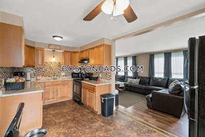 Newton 3 Bed 2.5 Bath NEWTON  Newtonville - $4,199